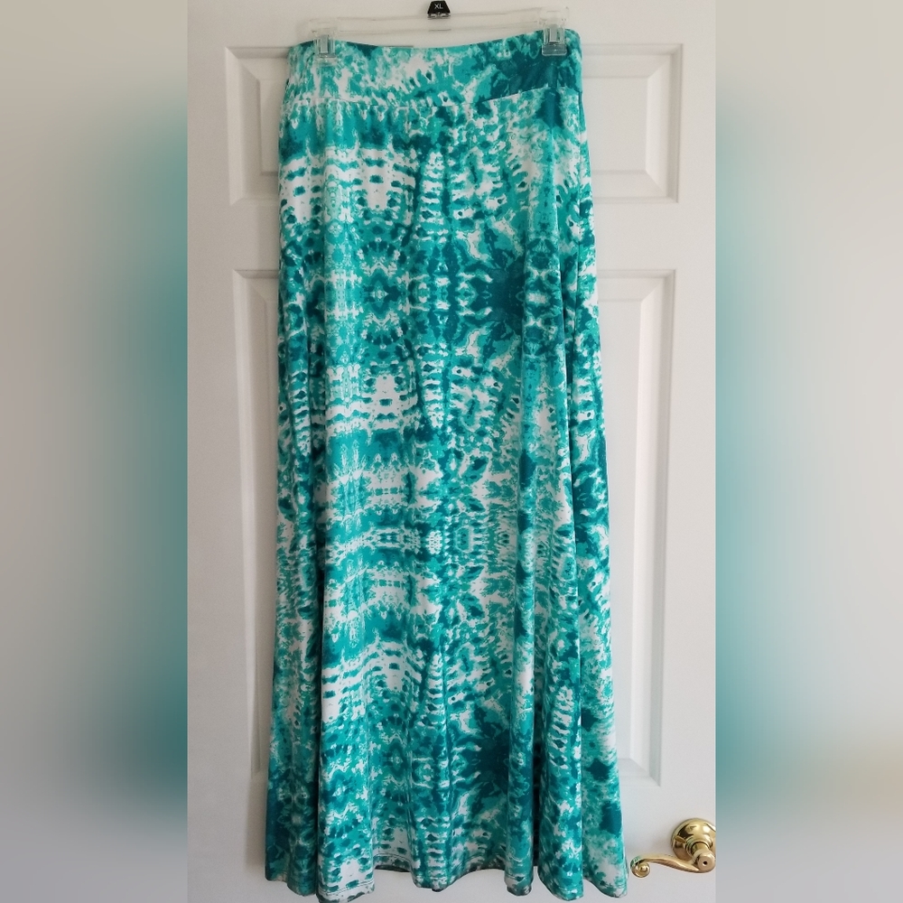 Women's Skirt maxi white and aqua Size small